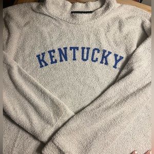Kentucky Pullover
